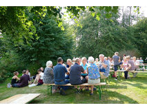 Nachfeier des Mährisch-Neustädter Wachsstockfestes an der Weingartenkapelle (Foto: Karl-Franz Thiede)